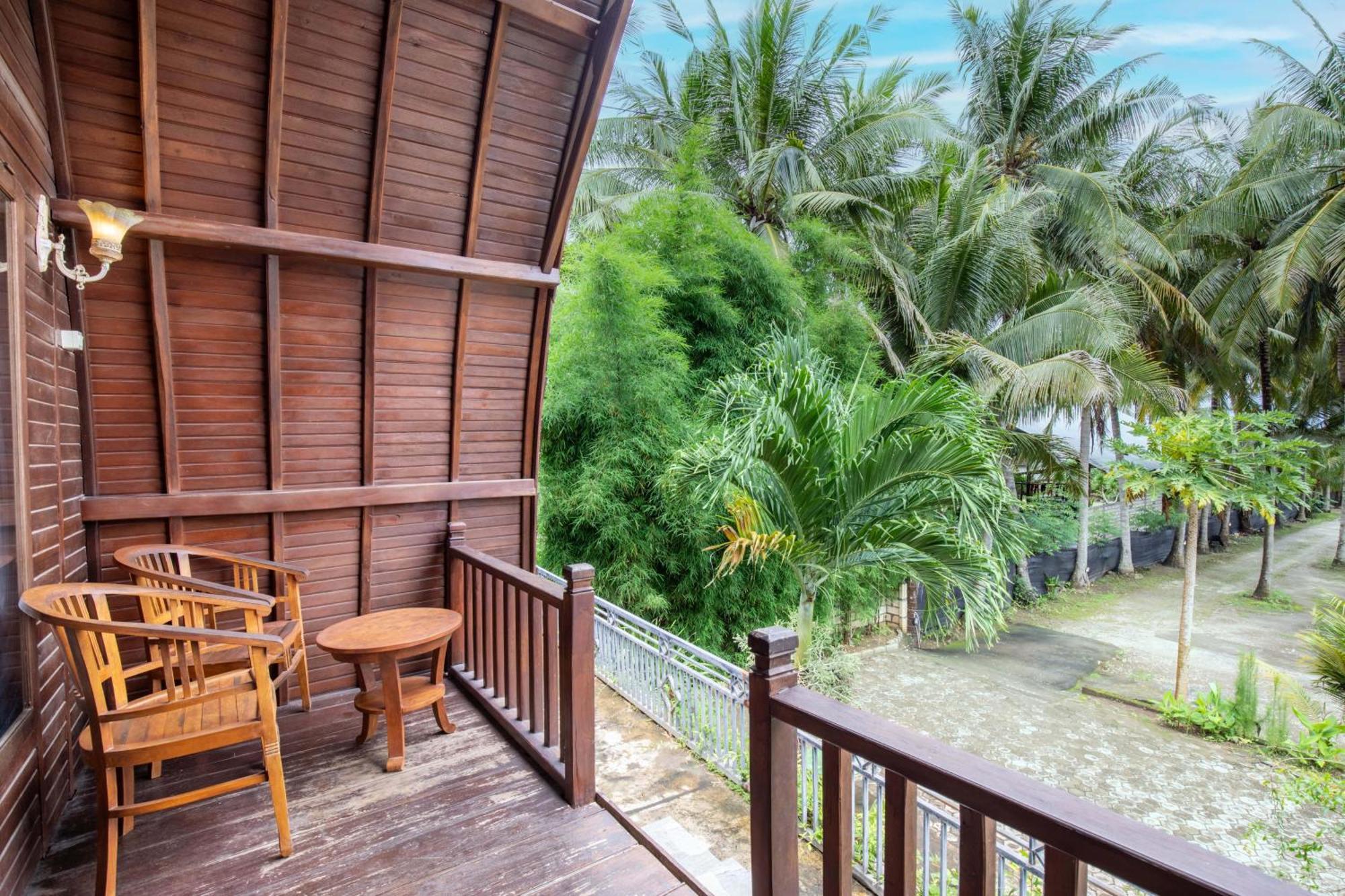 Coconut Hill Cottage Batununggul Ngoại thất bức ảnh