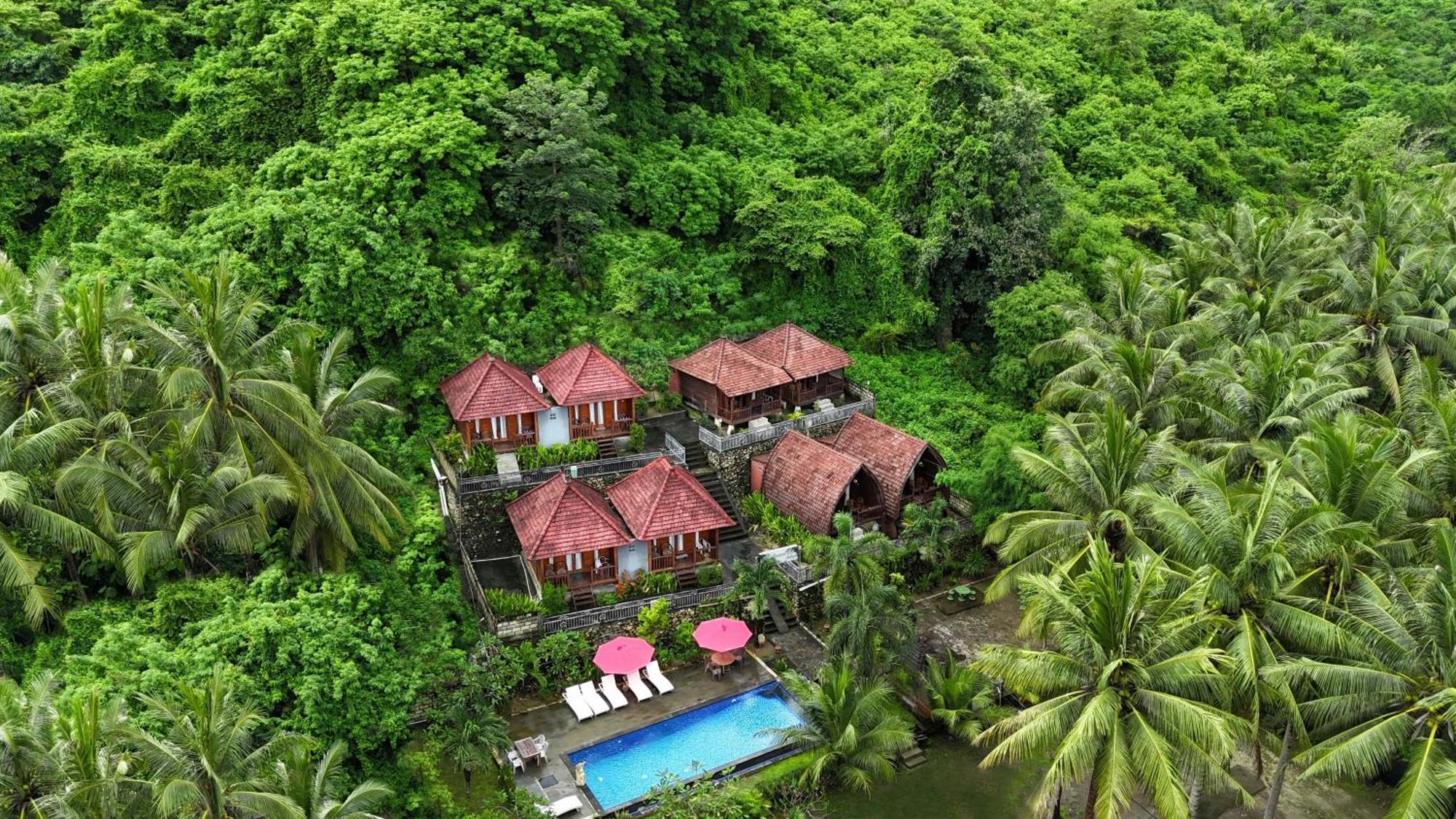 Coconut Hill Cottage Batununggul Ngoại thất bức ảnh