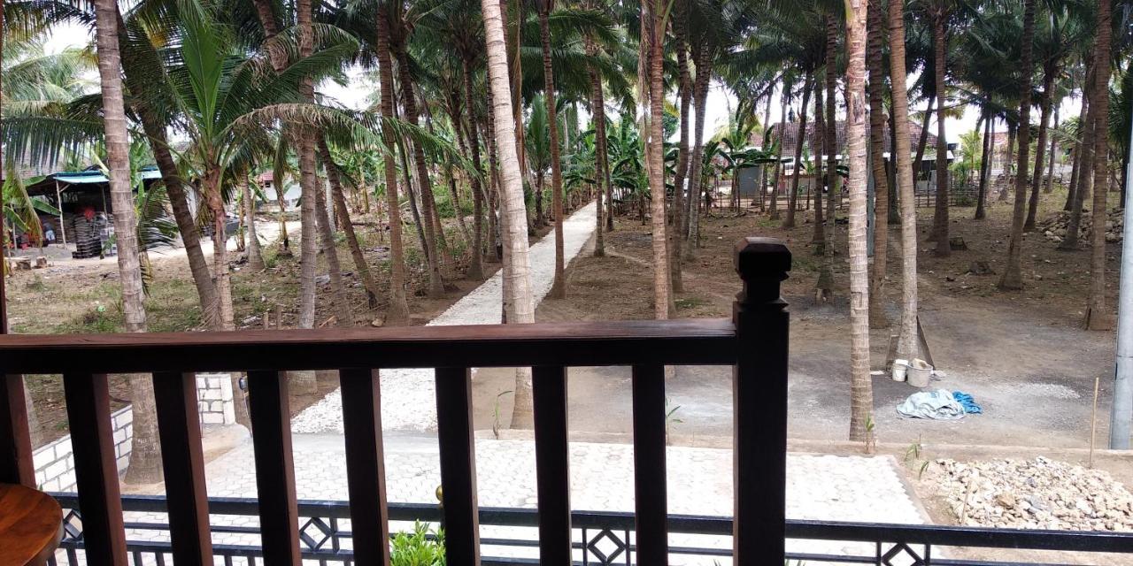 Coconut Hill Cottage Batununggul Ngoại thất bức ảnh