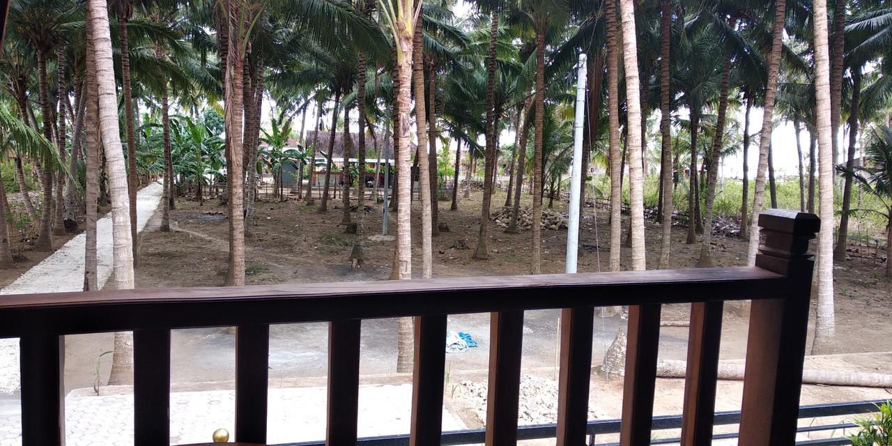 Coconut Hill Cottage Batununggul Ngoại thất bức ảnh